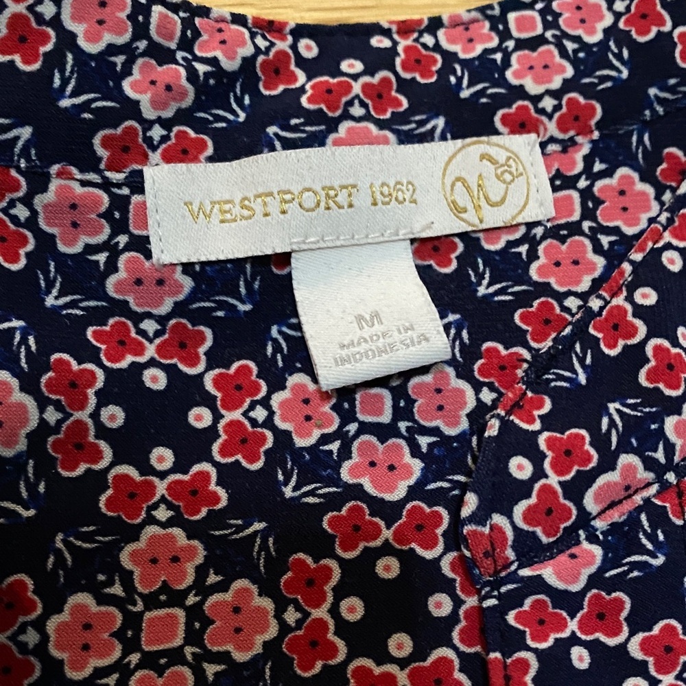 2 Westport Chic Women's Patterned Blouses - Navy and Burgundy - Picture 2 of 4